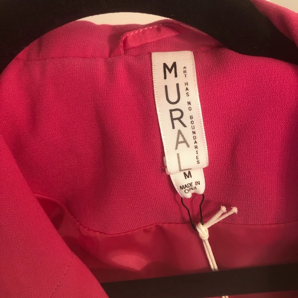 BarbieCore oversized Pink Blazer size Medium - Picture 3 of 3